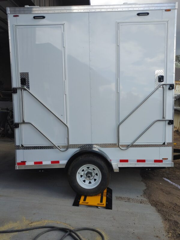 ECT-2 Stall Standard Restroom Trailer