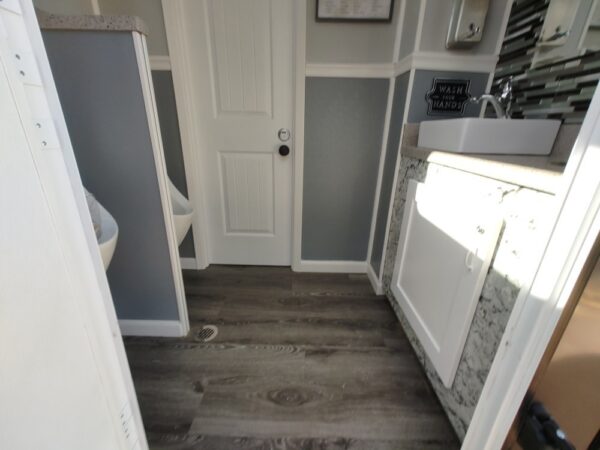 Slightly Used 2023-ECT 6 Station Shared Entry Luxury Restroom Trailer 16' x 7.6'